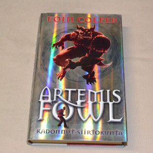 Eoin Colfer Artemis Fowl Kadonnut siirtokunta